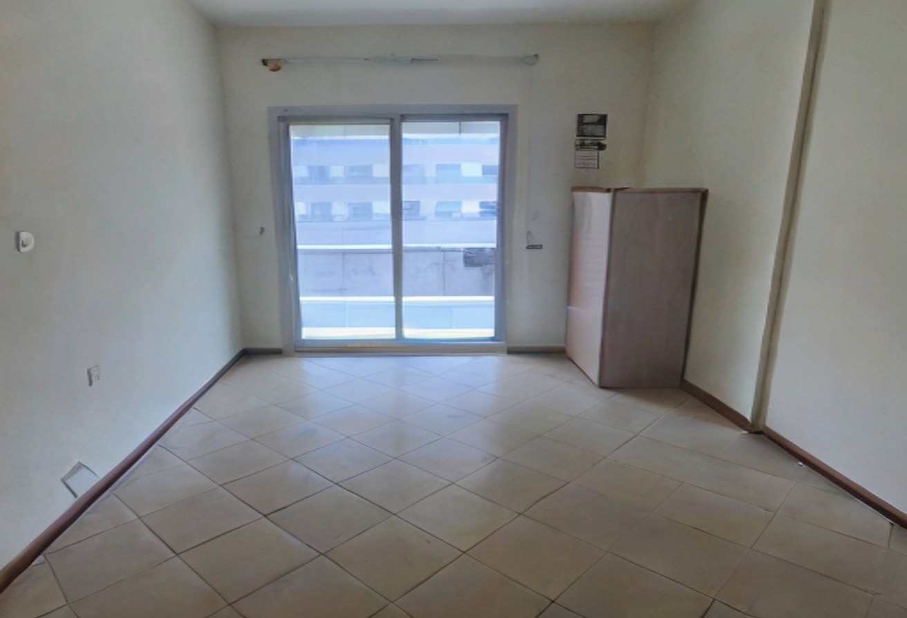 Sophisticated High-Floor Residence with VOT Convenience, Steps from Metro in Marina Diamond 2, Dubai Marina