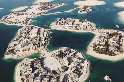 Investing in The World Islands, Dubai