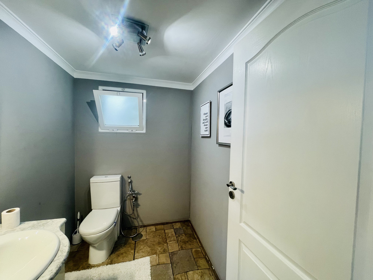 3 bed  apartment, walking distance to Centro Plaza & Puerto Banus