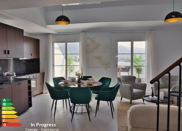 3 bedrooms, 3 baths, Penthouse Duplex in Nueva Andalucía