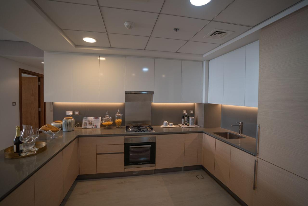 Azizi Mina - 3 Bedroom Apartment - Ready to Move Luxury Apartment