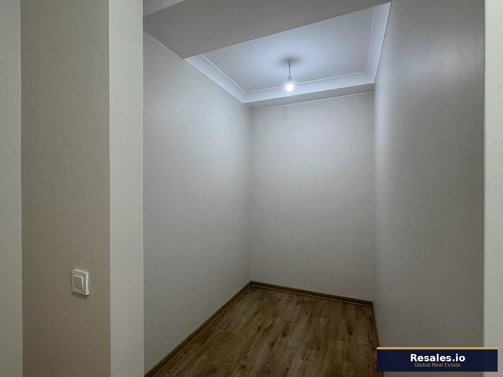 Acıbadem Caddesi Üzerinde — 3+1 Daire Satılık