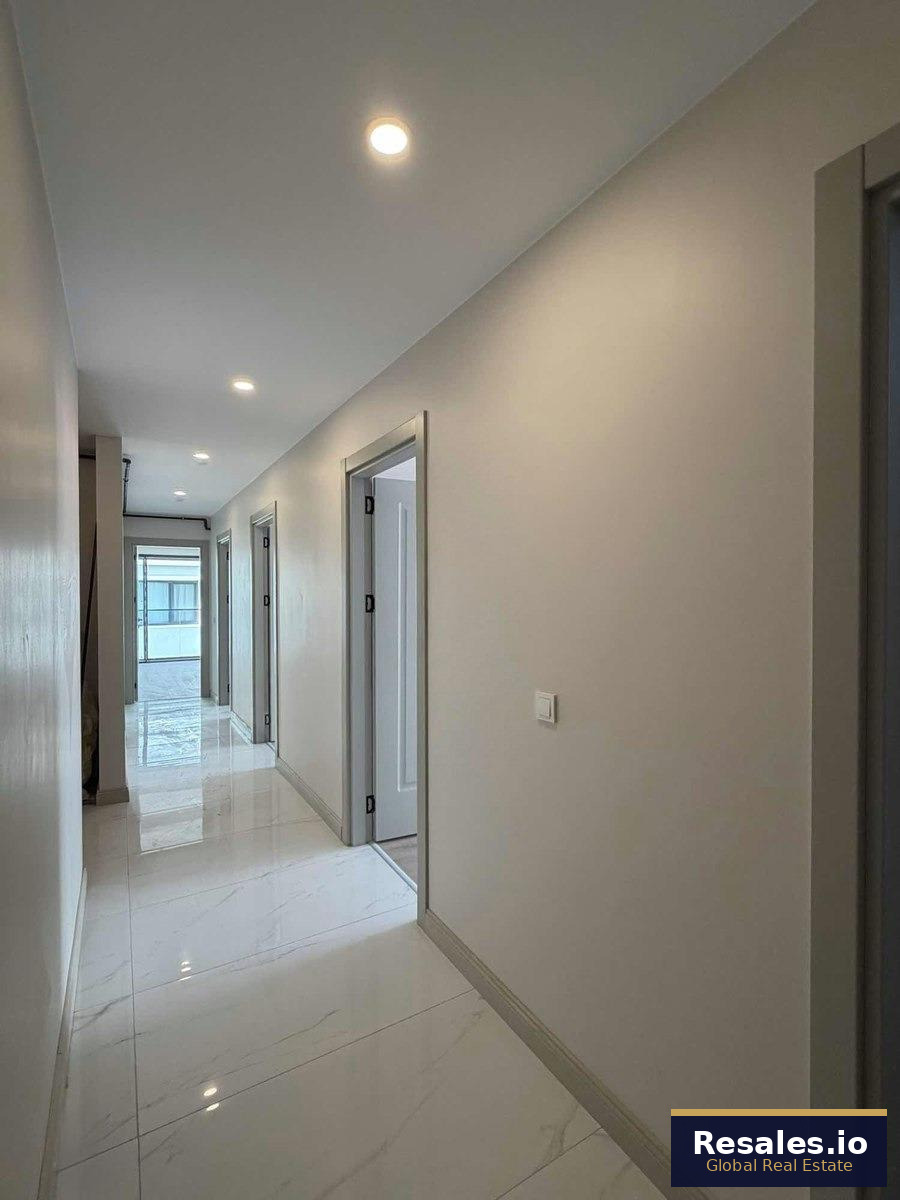 Acıbadem Caddesi Üzerinde — 3+1 Daire Satılık