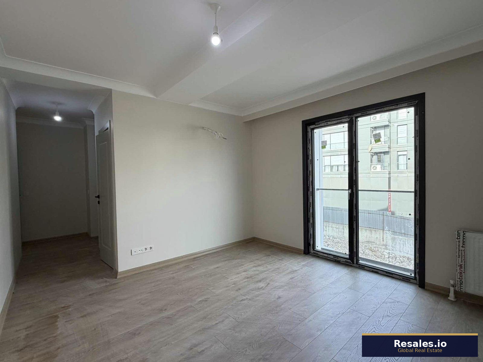 Acıbadem Caddesi Üzerinde — 3+1 Daire Satılık