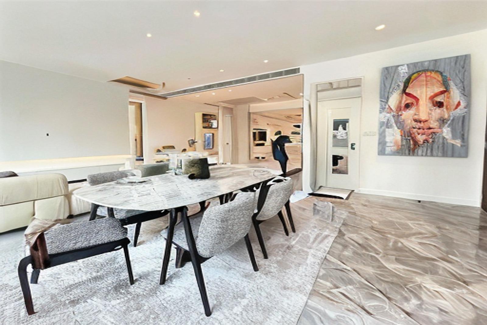 Elevated Luxury Living: Renovated Duplex with Waterfront Views in Dubai Marina