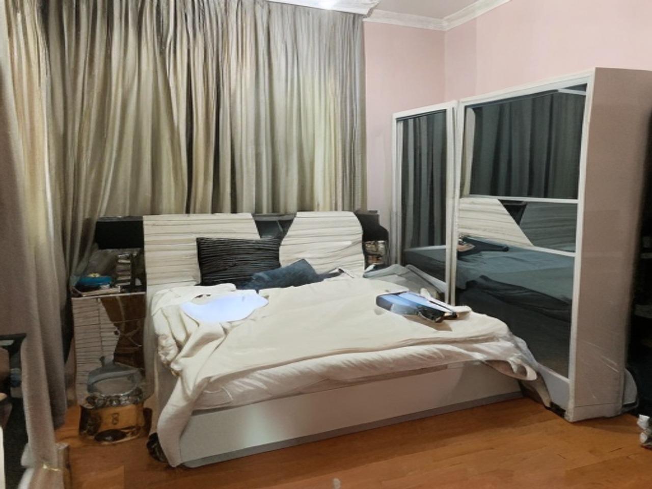 Luxury High-Floor Apartment at Marina Pinnacle, Dubai Marina - Fully Furnished and Vacant with Negotiable Terms