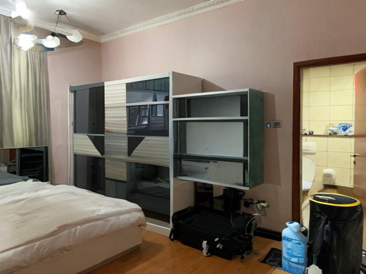 Luxury High-Floor Apartment at Marina Pinnacle, Dubai Marina - Fully Furnished and Vacant with Negotiable Terms