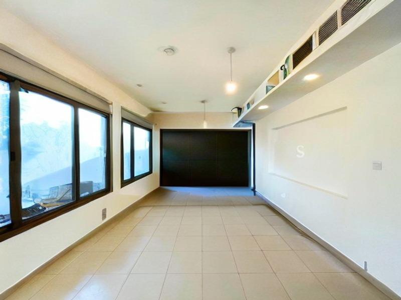 Single Row | Vacant | Best Layout | Key in Hand