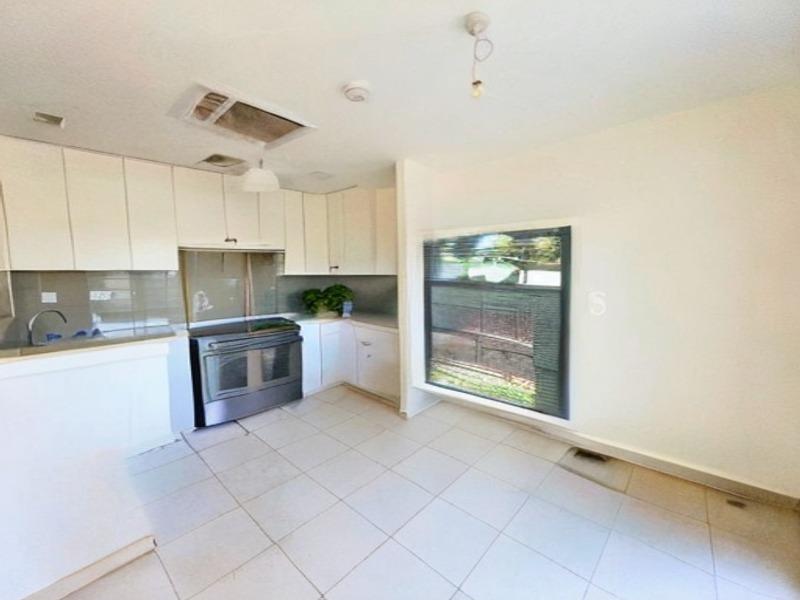 Single Row | Vacant | Best Layout | Key in Hand