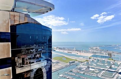Spacious 1-Bedroom Apartment with Partial Sea Views on a High Floor in Elite Residence, Dubai Marina