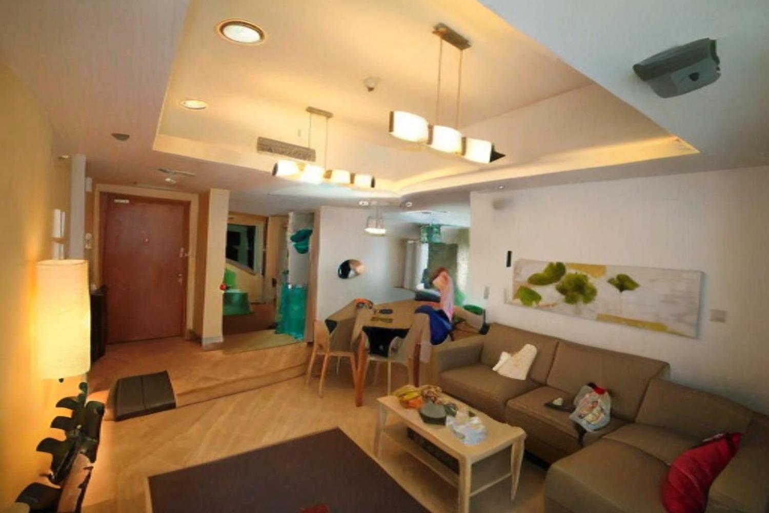 Spacious Balcony Retreat in The Waves Tower A, Dubai Marina - Vacant March Availability on High Floor