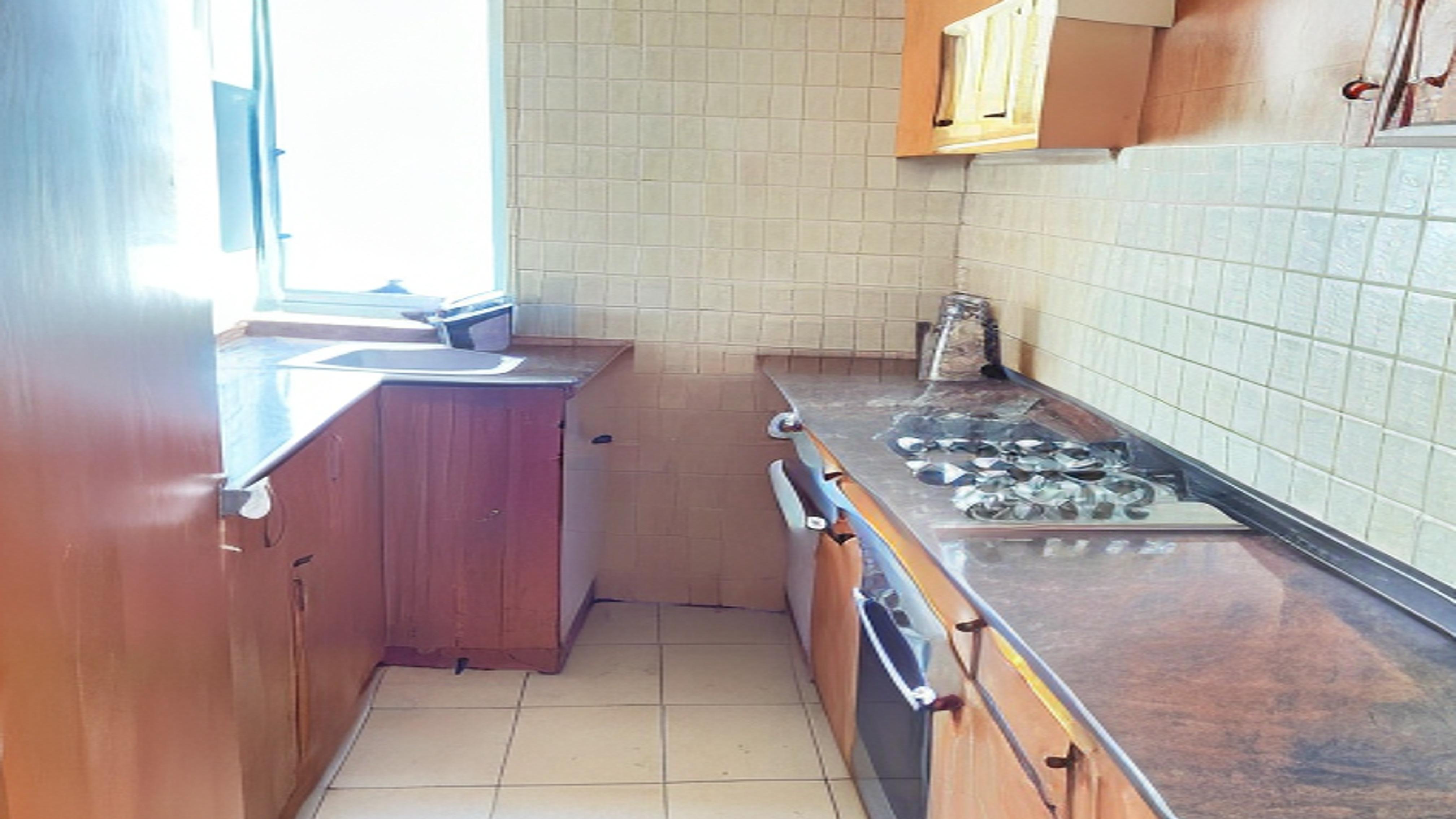 Stylish 2-Bedroom Residence in Marina Diamond 6, Dubai Marina - Vacant with Scenic Partial Marina Views