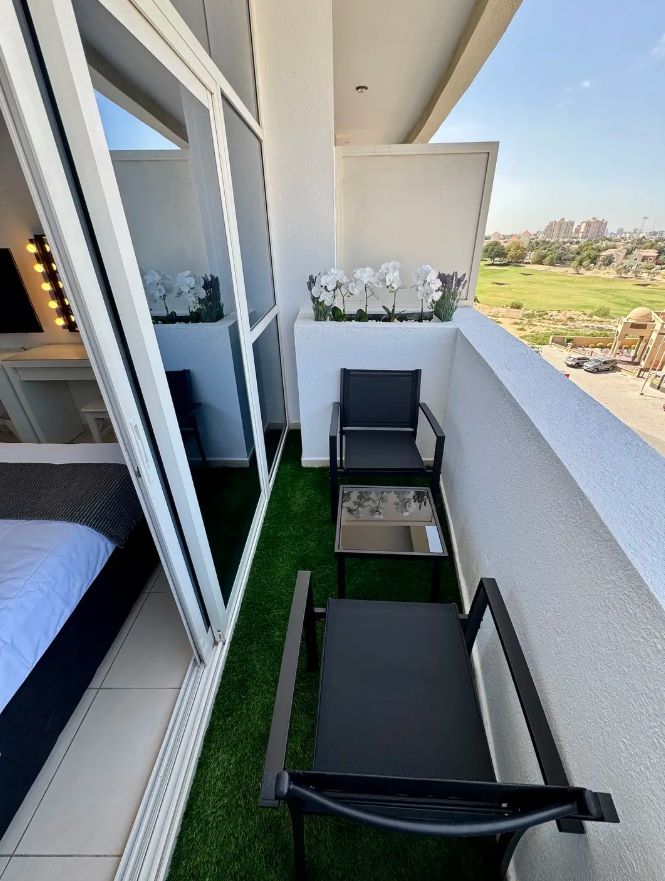 Royal Residence - Studio | Brand New Furnished | Amazing Golf and Skyline View