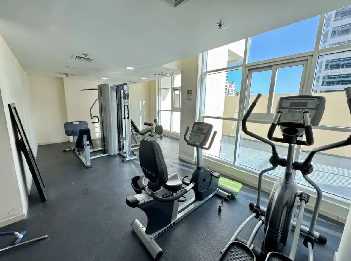 Royal Residence - Studio | Brand New Furnished | Amazing Golf and Skyline View