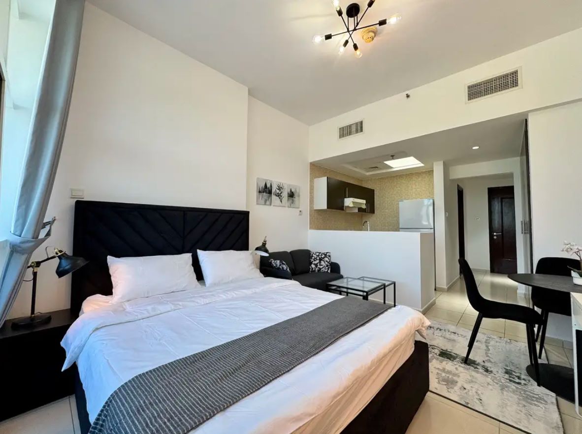 Royal Residence - Studio | Brand New Furnished | Amazing Golf and Skyline View