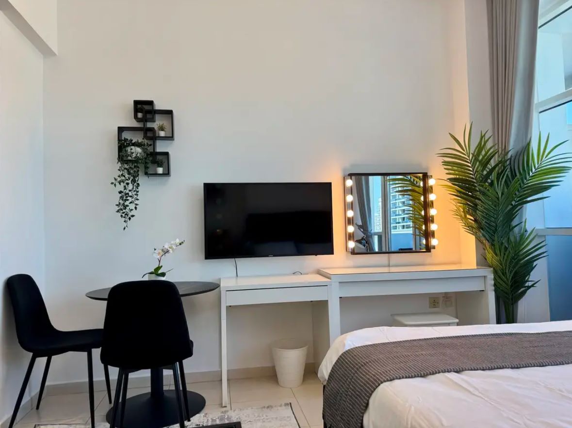 Royal Residence - Studio | Brand New Furnished | Amazing Golf and Skyline View