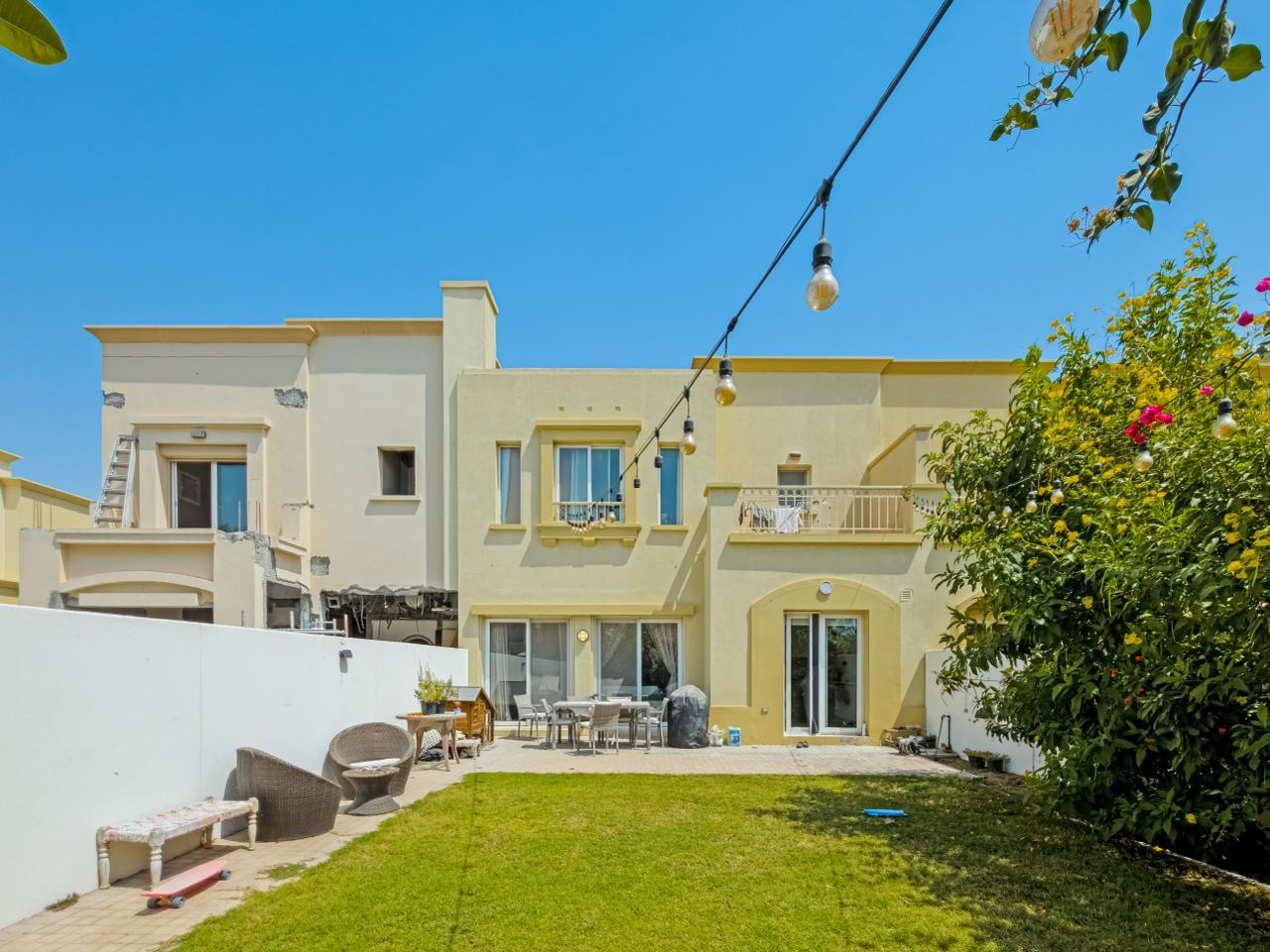 Upgraded 3 Bedroom + Study Room Villa for Sale in Springs 8