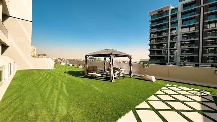 Stunning Fully Upgraded & Furnished 2 Bedroom Apartment in Sway Residence