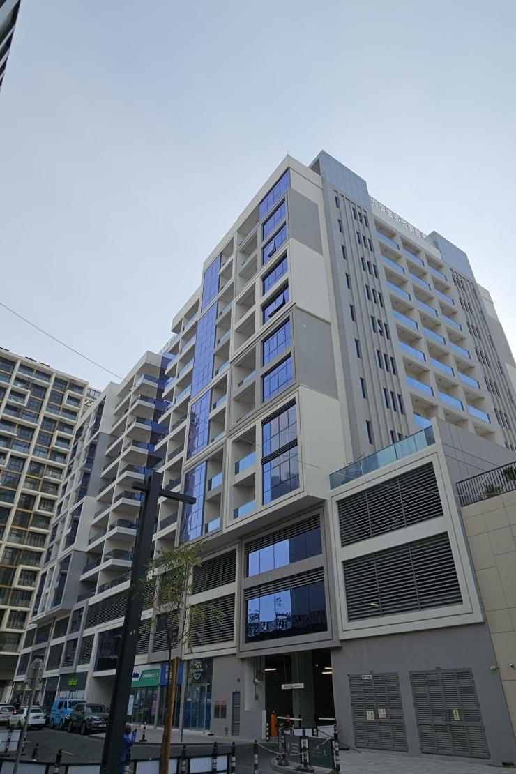 Stunning Fully Upgraded & Furnished 2 Bedroom Apartment in Sway Residence