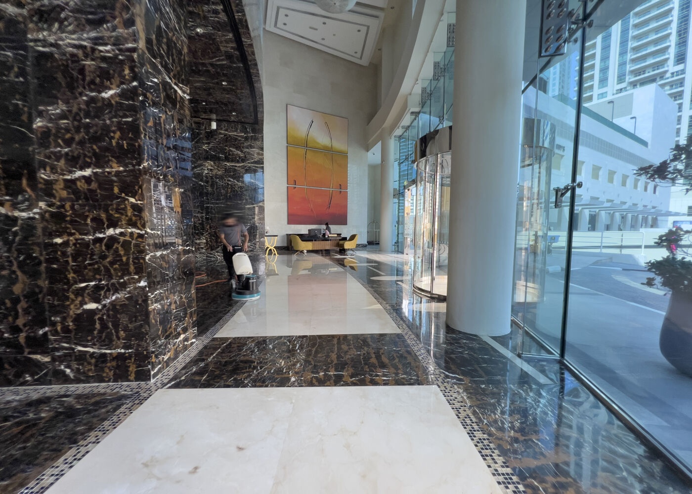 Trident Grand Residence - 1 Bedroom Apartment-Spacious Unit-Full Cash